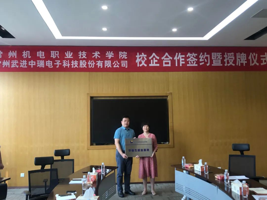 1649053684951118.jpg 7d770d274a01c13f05611cd9bfa88e22.jpg