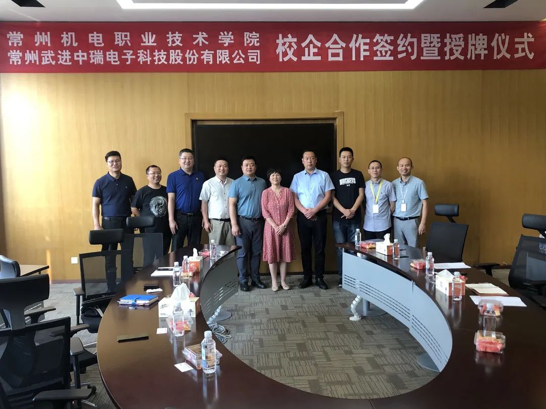 1649053950647682.jpg f4a37d0229dc1eae3e6f9fa4156b4805.jpg